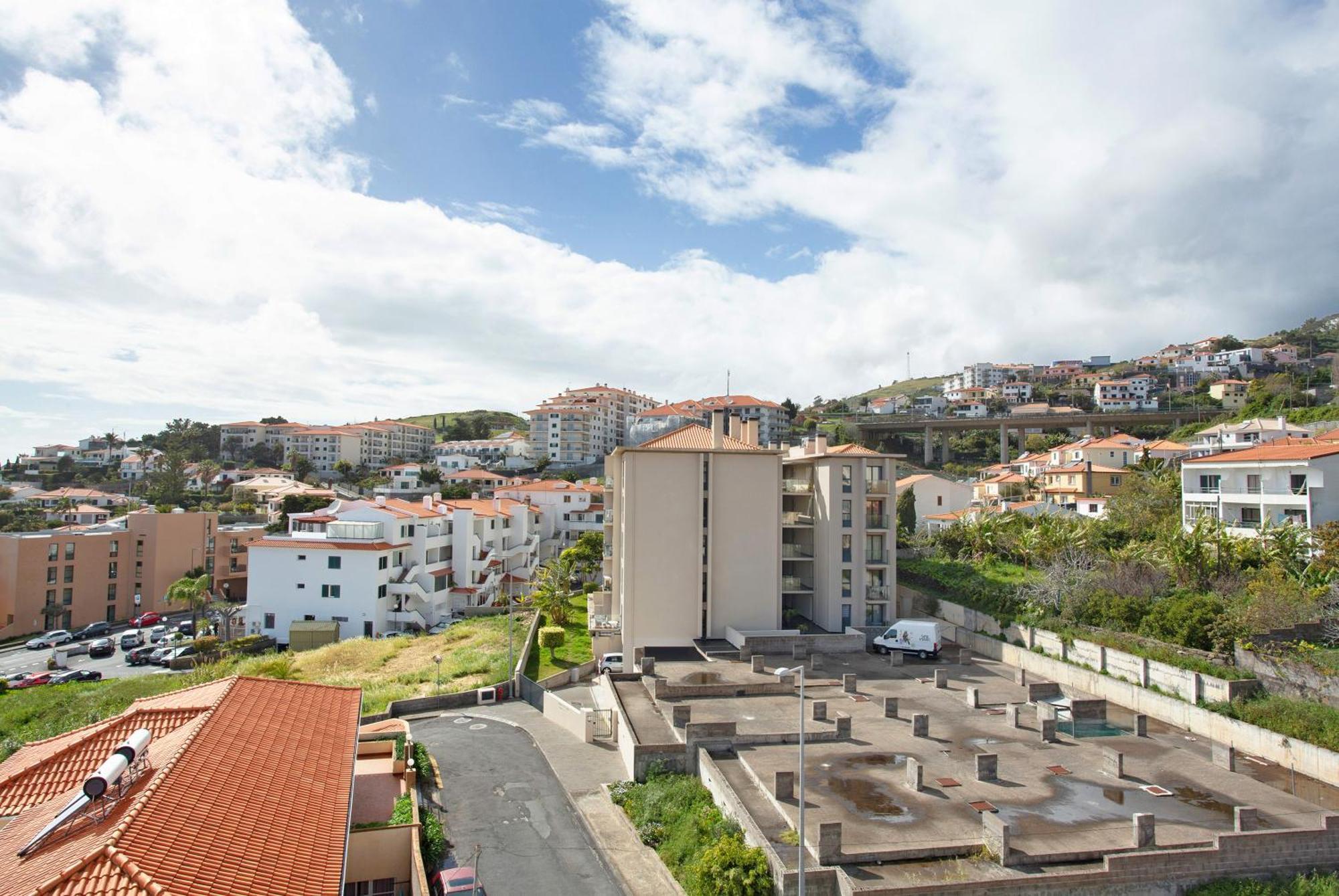 Lolita Com Terraco Apartamento